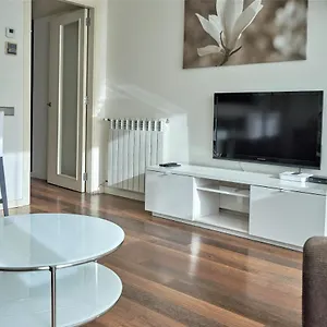 Apartment Via Augusta 153